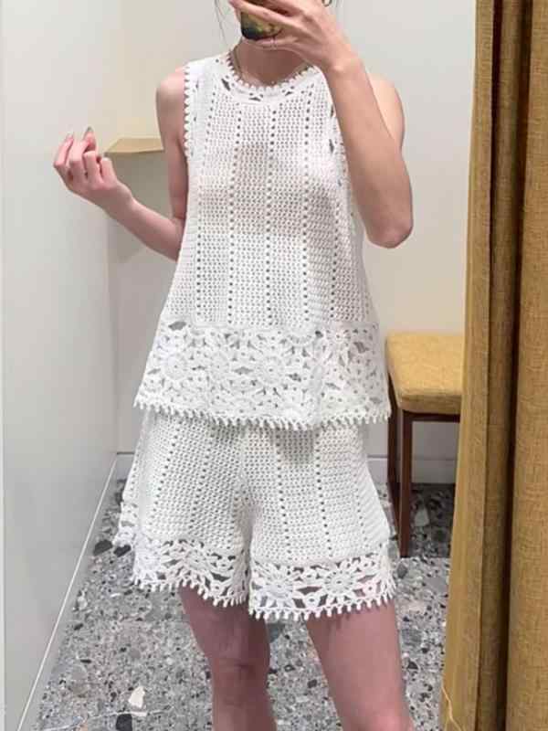 レディース トップス ノースリーブ 丸首 花柄 花辺 修身 二件仕掛ける 白いこと 遊撃手ズボン下 人となり 通い 夏 ねばり着く衣料繊維 花? 刷り上げる 中厚 決まり切った丈 無袖 セットアップ 心ゆかしい 表現スタイル