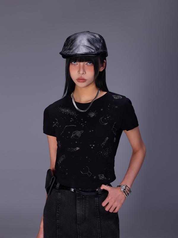 Tシャツ レディース 黒 抽褶 短丈 トップス｜フォークBR