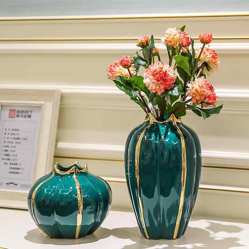 フラワーベース 生活雑貨 インテリア 置物 陶器 花器 卓上 花瓶 モダン シンプル おしゃれ ベーシック スタンダード 北欧 ナチュラル オブジェ 玄関 リビング 寝室 飾り ディスプレイ 空間演出