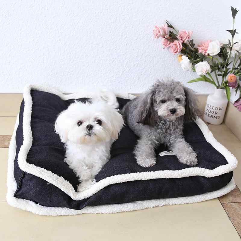 ペットベッド ペット用 犬用 猫用 小型犬 中型犬 クッション マット オールシーズン 通年 通気性 洗える デニム調 デニム風 おしゃれ シンプル ベーシック リラックス 室内用 寝具 インテリア カジュアル スタンダード