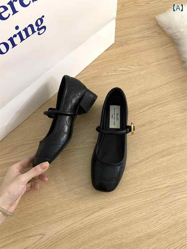 パンプス ストラップ チャンキーヒール 太ヒール スクエアトゥ 安定感 疲れにくい設計 レトロデザイン フェミニン オフィスカジュアル 履き心地重視 脱げにくい仕様 歩きやすさ追求 5cmヒール 普段使い お出かけ 披露宴 入学式 卒業式 冠婚葬祭 クラ