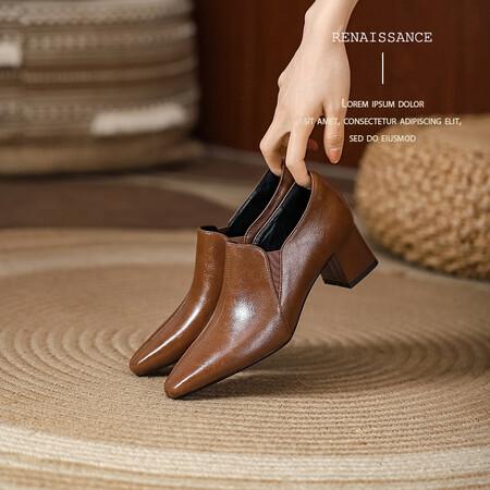 パンプス レディース 本革 チャンキーヒール スクエアトゥ 甲深 牛革 レザー 柔らかい 疲れにくい 歩きやすい 通勤 仕事用 ビジネス オフィス 冠婚葬祭 フォーマル カジュアル シンプル 春 秋 5cmヒール 美脚｜mandarino