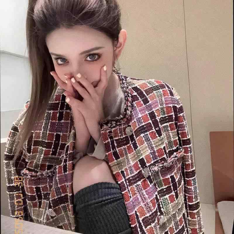 ジャケット レディース ツイード調 ノーカラー ショート丈 羽織り アウター 長袖 クルーネック 前開き ゴールドボタン ポケット付き 通勤 通学 オフィス カジュアル きれいめ 軽量 動きやすい 6,177円