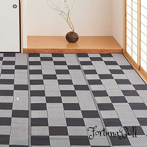 色：グレー サイズ：261 x 352 cm (長方形) 萩原 洗える い草風カーペット グレー 江戸間6畳 約261X352cm 「矢倉」 ラグ 花ござ モダン 和風 市松柄