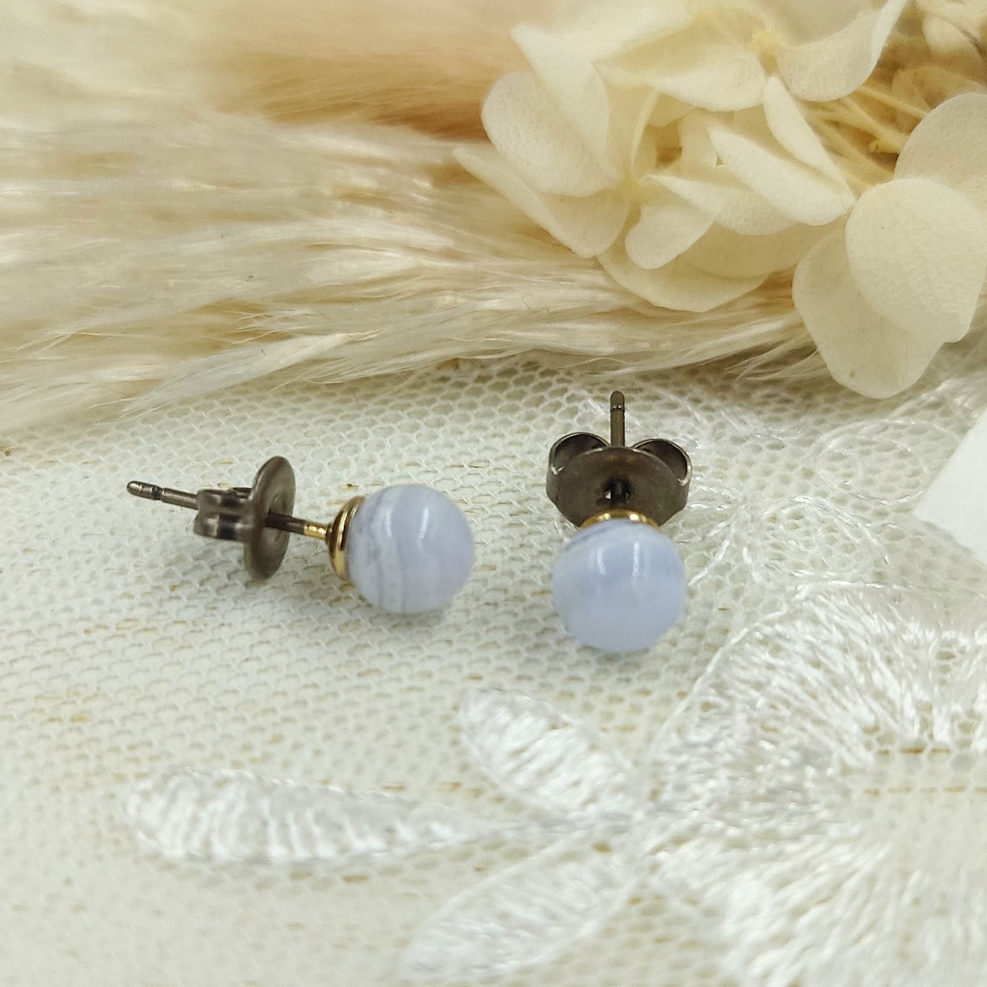 楽天市場】スモーキークォーツとオニキスのシック＆モダンピアス