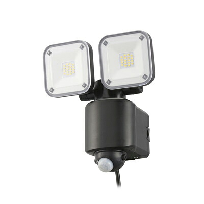 【送料無料!】 オーム電機 防犯ＬＥＤセンサーライト２灯（3200lm/昼光色/コンセント式、コード長3m/焦電型赤外線センサー/保護等級IP44）※お取り寄せ品　4971275788091