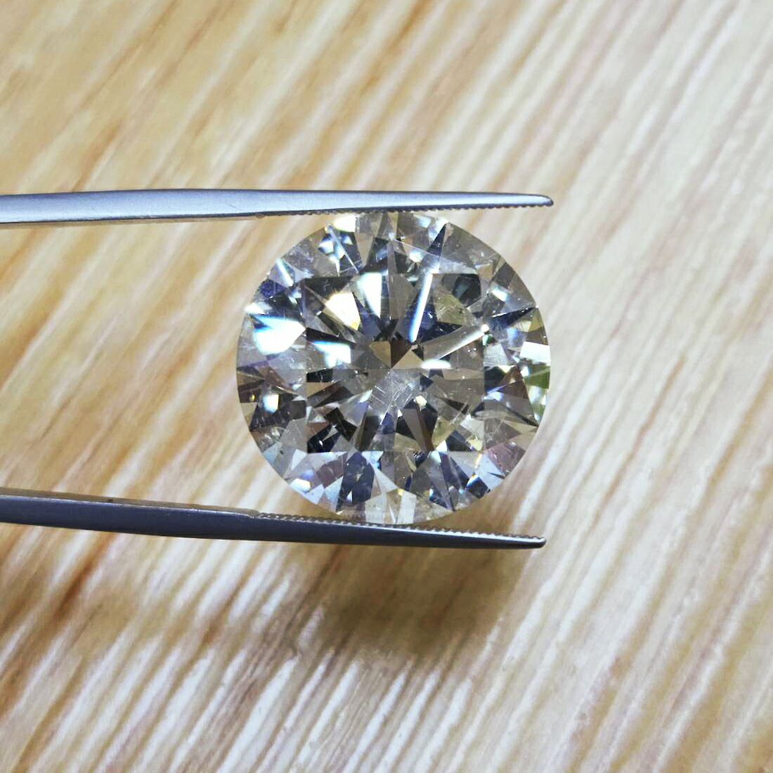 楽天市場】【 GIA 鑑定書ブック付 】20.23ct D FL 3EX TYPE2A 天然