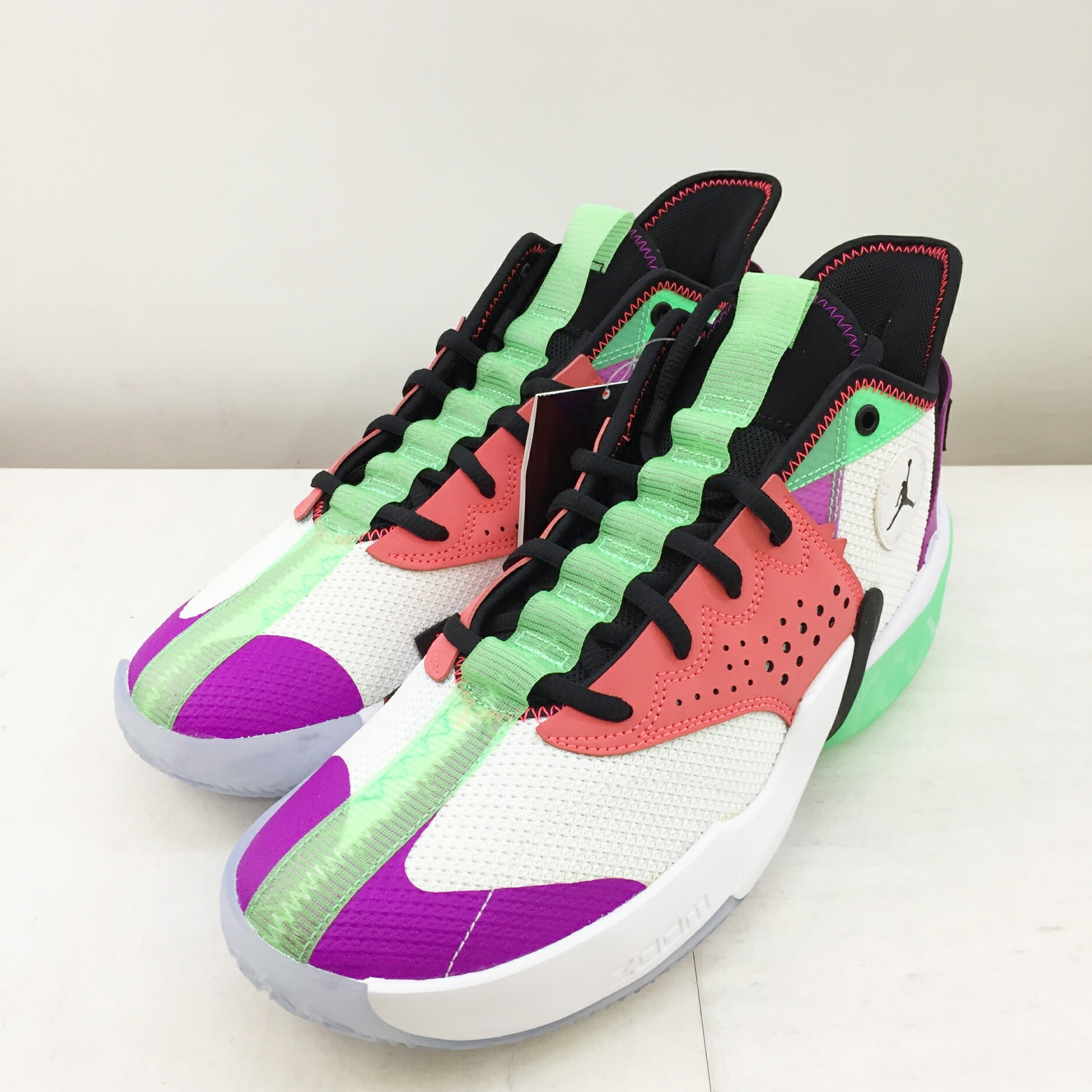 Nike ナイキ Jordan React Elevation Pf バスケットボール シューズ Ck6617 101 サイズ 8 5 26 5cm 色合 黒いこと 白色 赤色 新緑の色 パープル 中古 139 スニーカー 鈴鹿 併売シロモノ 139 08os 送料無料 英名商品名 Giroveloce It