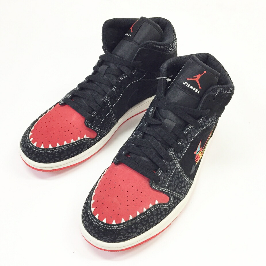 NIKE(ナイキ)AIR JORDAN 1 MID SE/エアジョーダン 1 ミッド シーズナルエディション \"シエンプレ ファミリア\""/DN4904-001大きさ：9(27糎)色合い：黒いこと/チリ赤いこと-永遠の都 緑であること【中古】【139 スニーカー】【鈴鹿 併売】【139-260521-04os】"