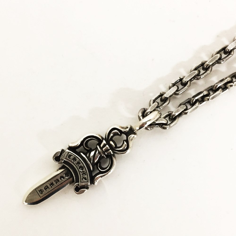 ブランドおしゃれ Chrome Hearts クロムハーツ ダブルダガー ネックレス ペンダント 144 ブランドアクセ 鈴鹿 併売品 144 0504 03ls 新商品 News17today Com