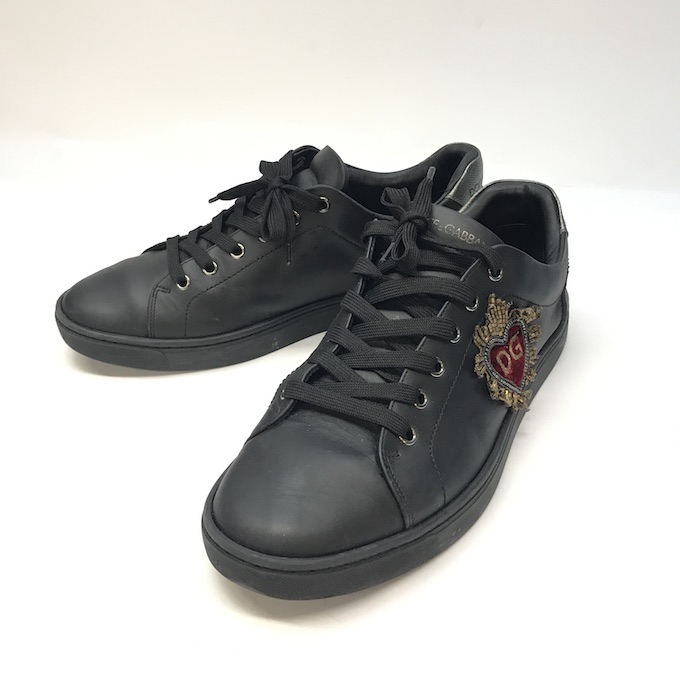 楽天市場 Dolce Gabbana Size 8 ハート ワッペン レザー ローカットスニーカ Cs 1640 ドルチェアンドガッバーナ D G ドルガバ ブラック 黒 中古 スニーカー 四日市 併売品 139 09mh フーリエ 楽天市場店