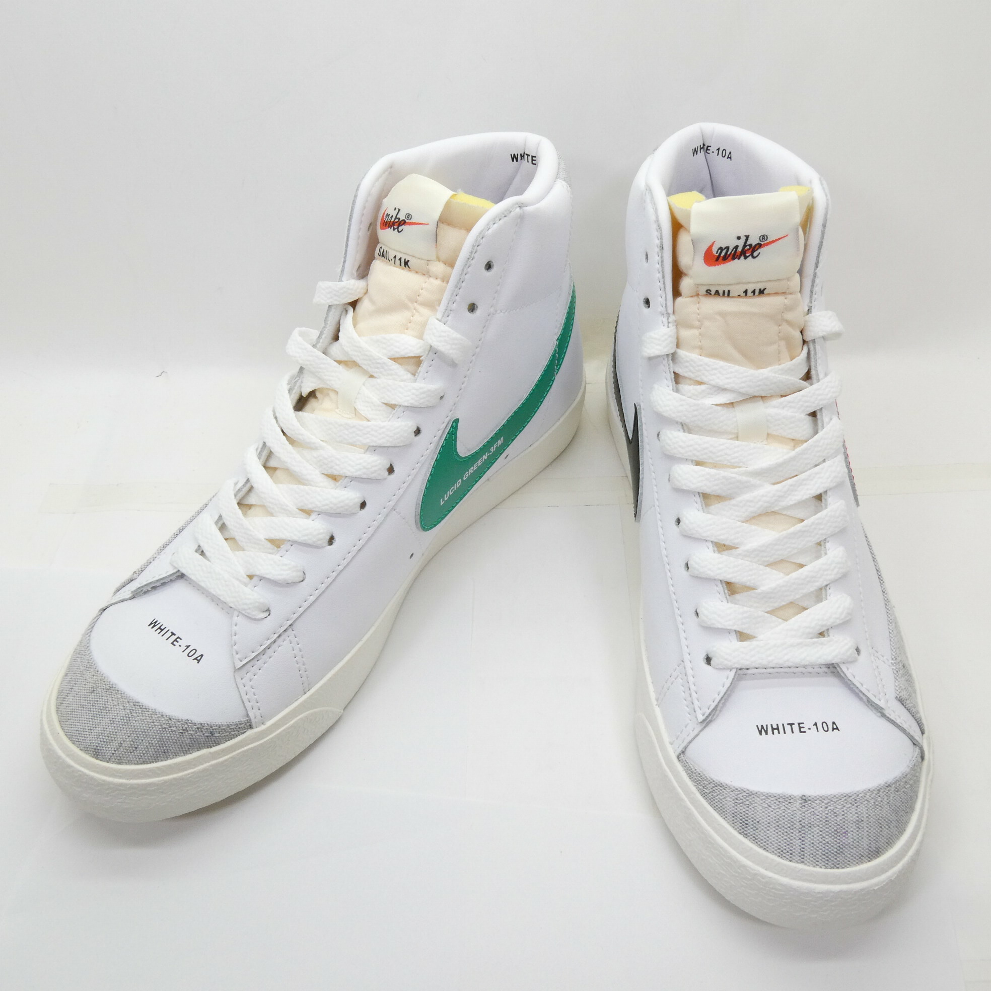 NIKE WMNS BLAZER MID 77 ナイキ ウィメンズ ブレザー ミッド '77 ホワイト/パシフィック ブルー DA2142-146 US10 約27.0cm　スニーカー 【中古】【139 スニーカー】 【四日市 併売品】【139-250914-01OH】
