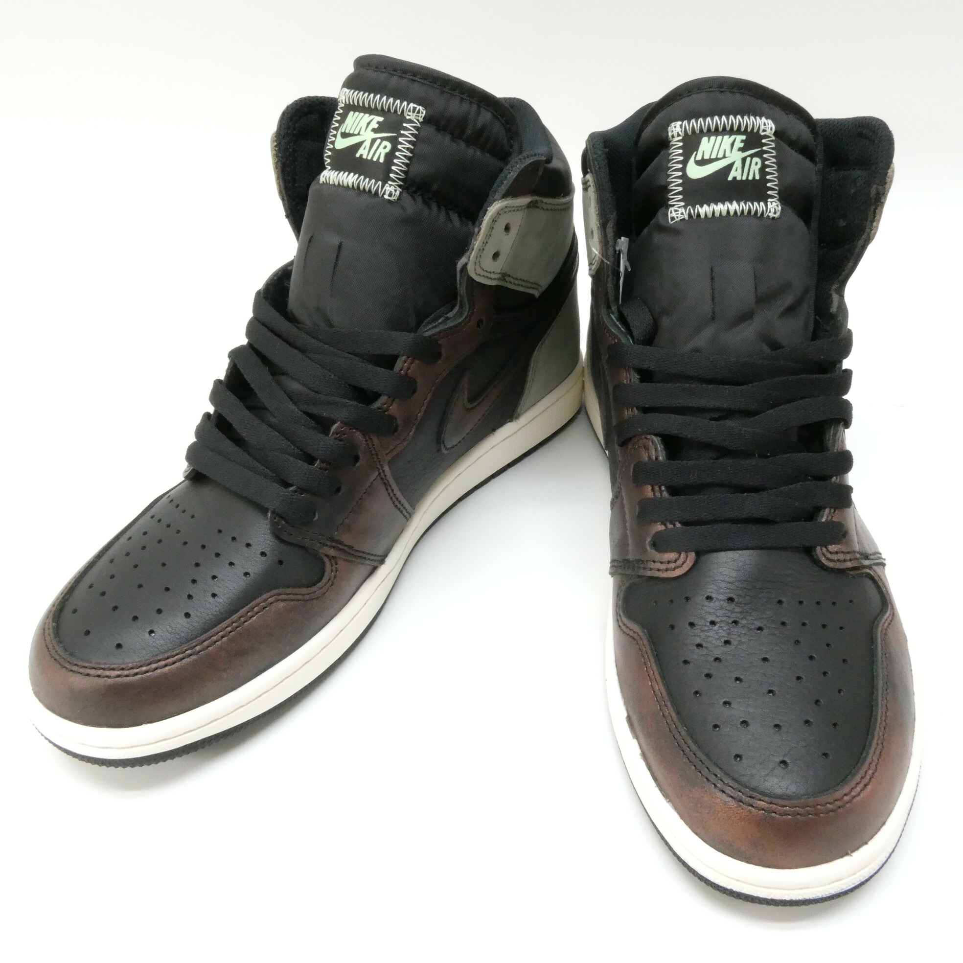 NIKE AIR JORDAN 1 RETRO HIGH OG ナイキ エア ジョーダン 1 レトロ ハイ オリジナル ブラック ライト アーミー 555088-033 US11 約29.0cm スニーカー 【中古】【139 スニーカー】【四日市 併売品】【139-251225-02OH】|フーリエ 店