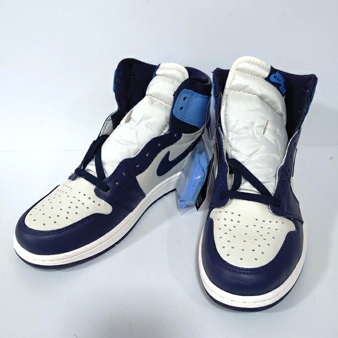 navy blue and white jordan 1