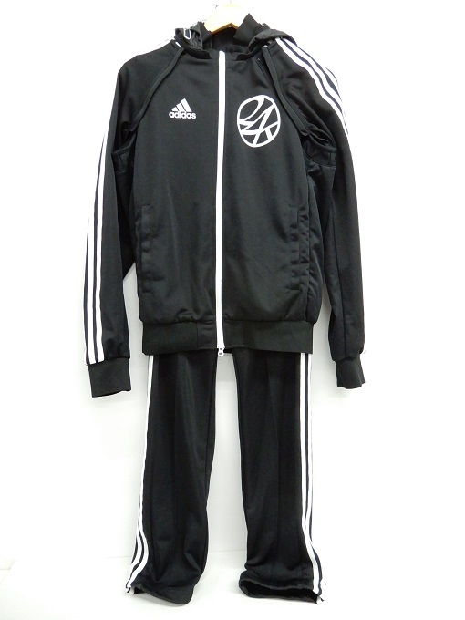 楽天市場 Adidas 24karats アディダス トゥエンティーフォーカラッツ ラインジャージ セットアップ M321 ブラック サイズ ｓ 中古 126 ストリート 四日市 併売品 126 0608 01yh フーリエ 楽天市場店