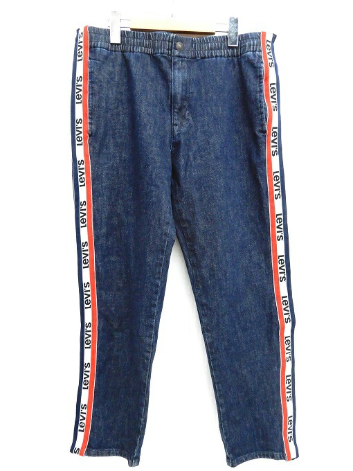 levis pc9