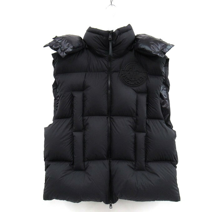 MONCLER×ROC NATION DESIGNED BY JAY-Z APUS VEST モンク線路×鍵を掛ける・ネイション 落ちこむより良い I209W1A00005 M3381 黒いこと 大きさ：1（約S～M）【中古】【122 はたご屋界面】【四日市 併売品】【122-250604-02SH】
