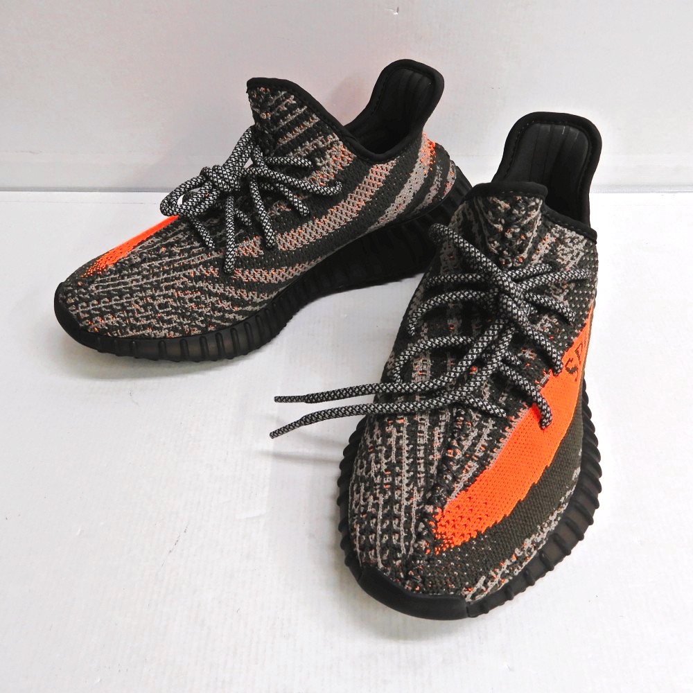 adidas YEEZY Boost 350V2 \"Carbon Beluga\" アディダス イージーブースト 350V2 \"カーボンベルーガ\" HQ7045 カーキ/グレー/ソーラーレッド サイズ：26.0cm【中古】【139 スニーカー】【四日市 併売品】【139-250628-06ZH】
