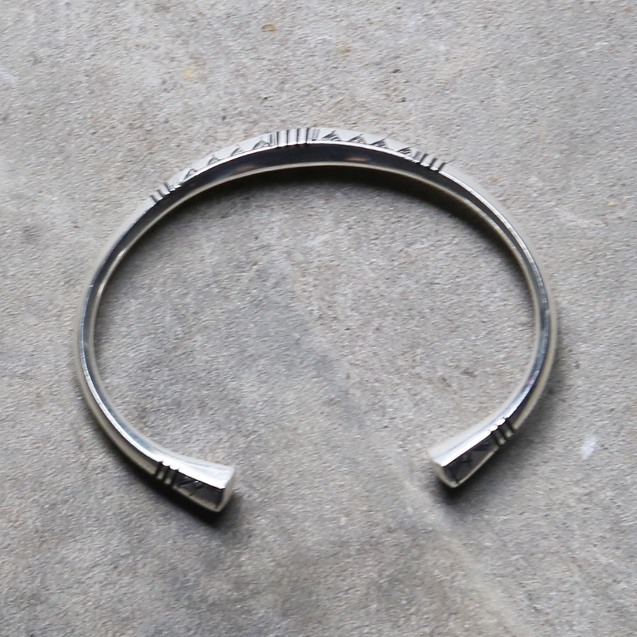 新定番アクセサリー】TOUAREG SILVER (トゥアレグシルバー) [BANGLE24