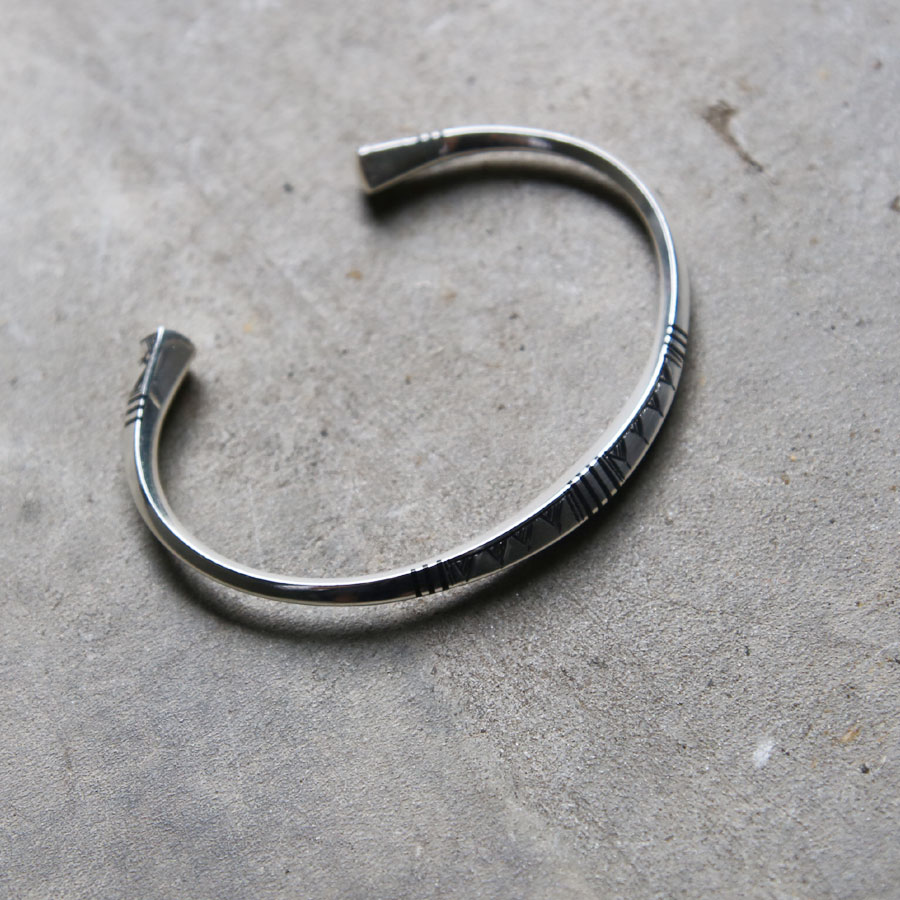 新定番アクセサリー】TOUAREG SILVER (トゥアレグシルバー) [BANGLE24
