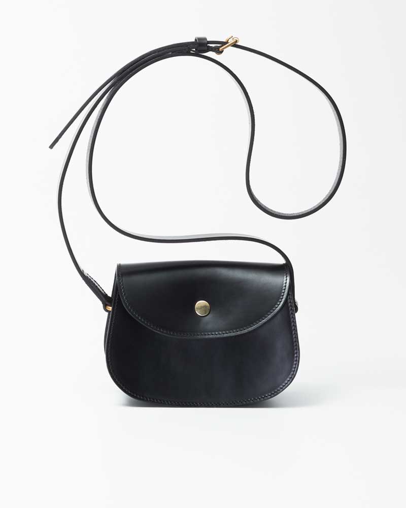 べオーマレザーカンパニー【BEORMA LEATHER COMPANY】 型番:L0048 The Brum(ブラック)ブラム ミニショルダーバッグ 鞄 ブライドルレザー 牛革 男女兼用
