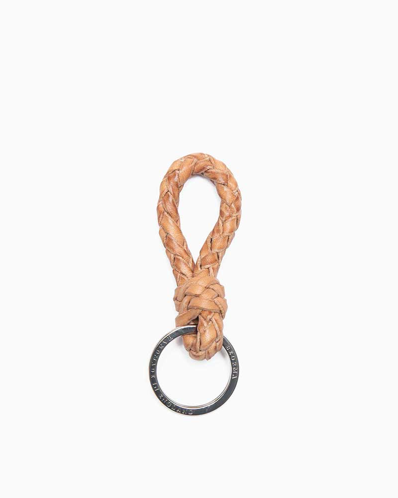 べオーマレザーカンパニー【BEORMA LEATHER COMPANY】 型番：P0185 PLAITED KEY FOB（ナチュラル)　プライテットキーフォブ　キーホルダー　ナチュールレザー　フルベジタブルタンニングレザー　編み　牛革　男女兼用
