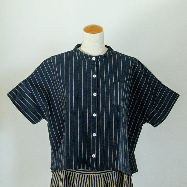 【新品】ヤンマ産業　会津木綿　スタンドカラーシャツ 袖なし　プラス丈❶わさび 新品】ヤンマ産業 会津木綿 スタンドカラーシャツ 袖なし プラス
