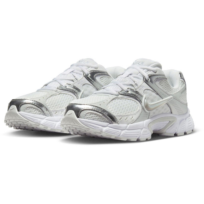 ナイキ レディース V5 RNR スニーカー Y2K シューズ 紐靴 白いこと 白 貨物輸送無料 NIKE HQ7901