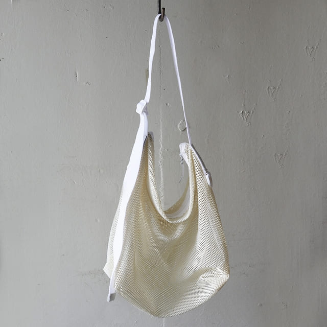 Brick (ブリック) Mesh Zip Shoulder Bag [Ivory] ショルダーバッグ 8,030円