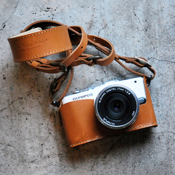 ☆超美品☆OLYMPUS PEN E-P5【本革ケース&ストラップ付】オリンパス 楽天市場】ロベル OLYMPUS PEN E-P5専用 ホルダー＆ストラップ