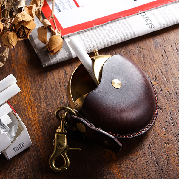 楽天市場 携帯灰皿 キーホルダー 男性 男性 プレゼント 女性 ギフト おしゃれ 高級 革 レザーマルチケース 携帯灰皿 Cramp メンズ 男性 プレゼント 女性 ギフト カラビナ フリースピリッツ楽天市場支店