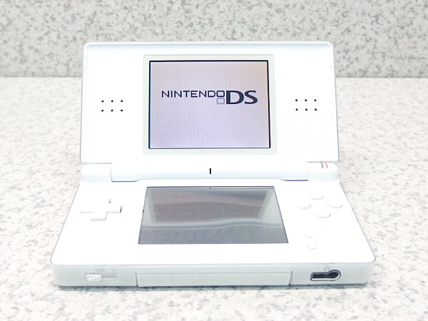 楽天市場 Nintendo 任天堂 ニンテンドーds Lite クリスタルホワイト Acアダプタ欠品 本体のみ 初期化済み 動作確認ok 中古 送料無料 フリースタイルジャパン