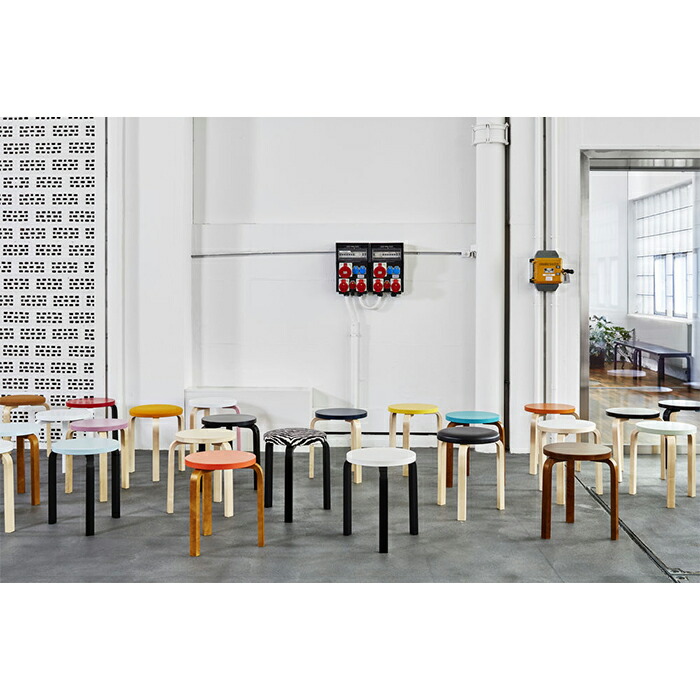 送料無料/プレゼント付♪ Artek Stool NE60 子ども用 ／ バーチ