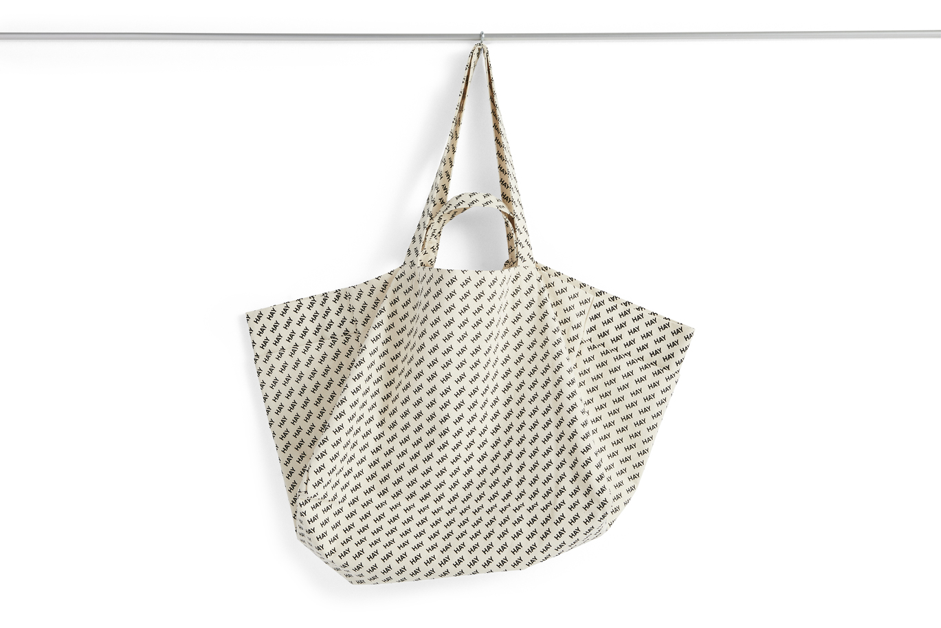 HAY（ヘイ）/Logo Weekend Bag/ウィークエンドバック/トートバック/ホワイト/ブラックロゴ/W53 x D37 x H38/AD567-A586/Black 新生活 引っ越し インテリア