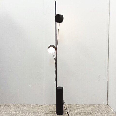 [中古]★モデルルーム展示品★【Muuto 】ムートポスト フロアランプPOST FLOOR LAMP2026年製デンマーク製フロアライトLED一体型北欧ブランド※動作確認済み照明お届けご指定日1か月先まで｜リサイクルショップフレンズ