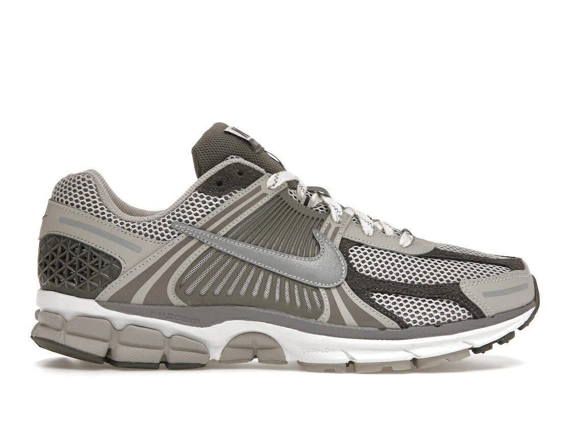 【今だけ500円銀行割引引き換え証あり!!】Nike Nike Zoom Vomero 5 Iron Ore Flat Pewter ナイキ FD0791-012 メンズ スニーカー 駈けっくらシューズ 19SX-20230922111903-391