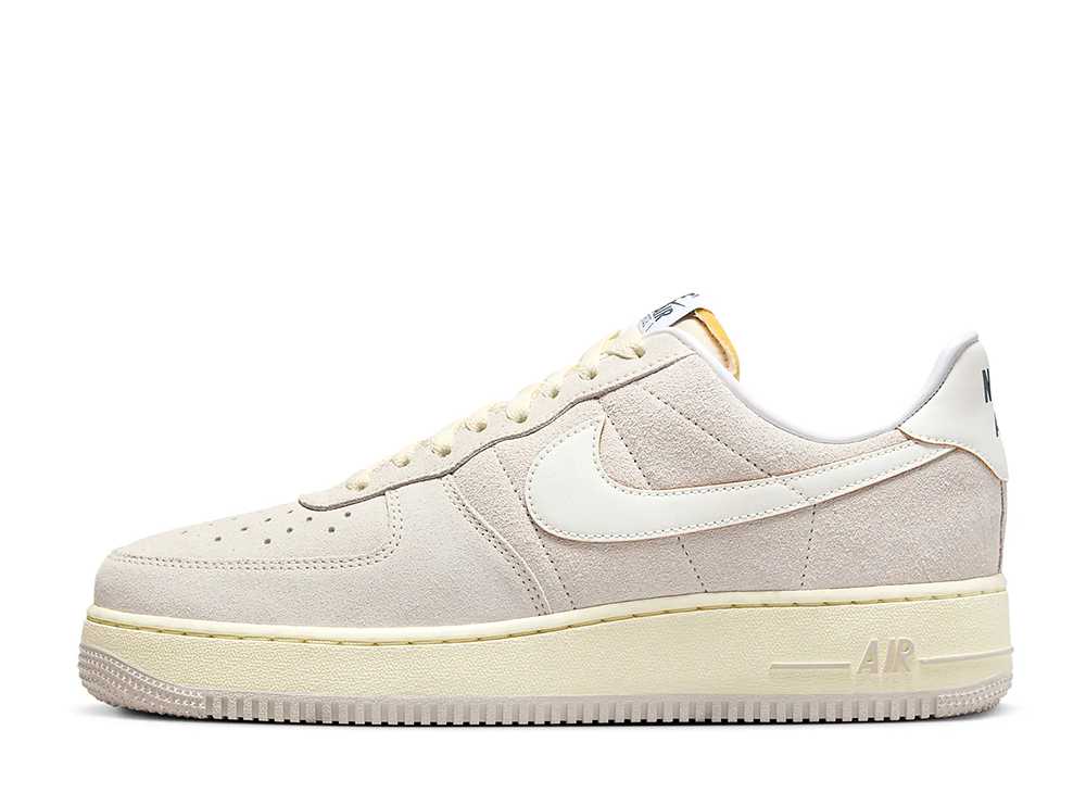 ＼1000円OFFクーポン発行／Nike ナイキ エアフォース1 ロー ‘07 アスレチック デパートメント セイル ナイキ FQ8077-104 メンズ スニーカー ランニングシューズ 21SN-FQ8077-104
