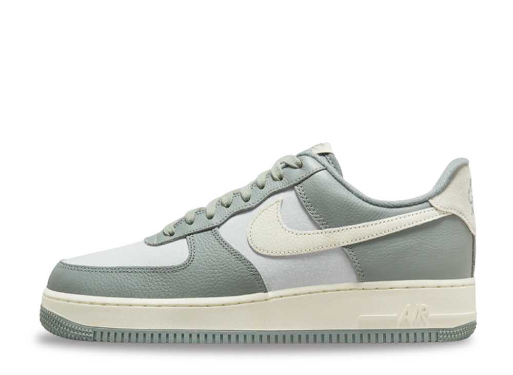 ＼1000円OFFクーポン発行／Nike ナイキ エアフォース1 '07 LX NBHD マイカ グリーン/フォトン ダスト/ココナッツ ミルク ナイキ DV7186-300 メンズ スニーカー ランニングシューズ 21SN-DV7186-300