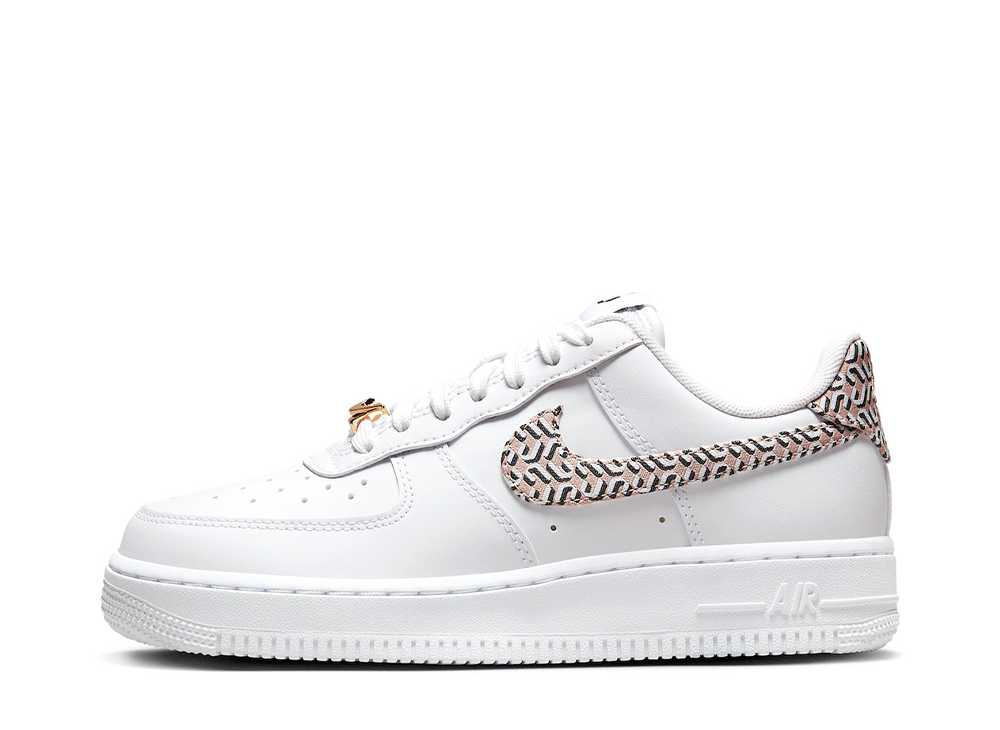 【今だけ500円割引クーポンあり!!】Nike ナイキ ウィメンズ エアフォース1 ロー ユナイテッド イン ビクトリー ホワイト ナイキ DZ2709-100 ウィメンズ レディース スニーカー ランニングシューズ 21SN-DZ2709-100｜セレクトショップFrenz