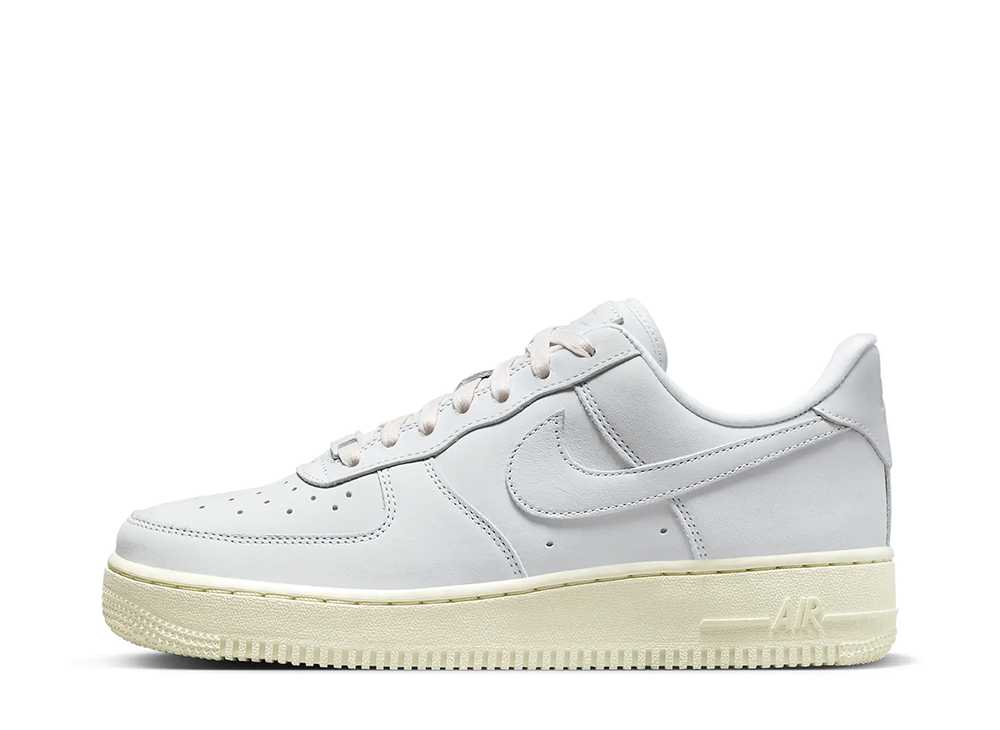 ＼1000円OFFクーポン発行／Nike ナイキ ウィメンズ エアフォース 1 プレミアム サミットホワイト/ココナッツミルク ナイキ DR9503-100 ウィメンズ レディース スニーカー ランニングシューズ 21SN-DR9503-100 16,117円