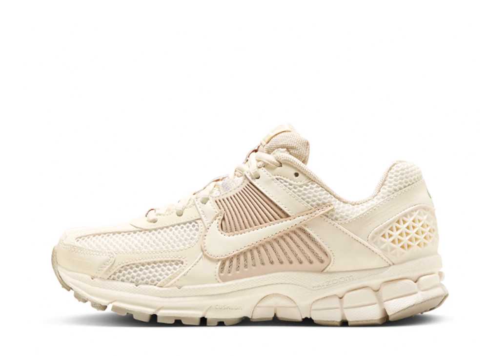 【今だけ500円割り引き引き換え証あり!!】Nike ナイキ ウィメンズ 望遠レンズ ボメロ5 ペールアイボリー/沙子ドリフト ナイキ ナイキ ウィメンズ 望遠レンズ ボメロ5 ペールアイボリー/沙子ドリフト FQ6868-111 ウィメンズ レディース スニーカー 駈けっくらシューズ 21SN-FQ6868-111
