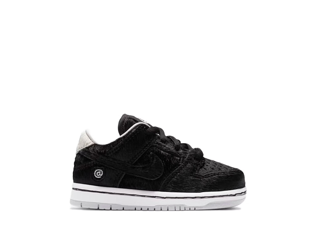 【今だけ500円銀行割引クーポン券あり!!】Nike メディコム 手あそび × ナイキ SB TD ダンク 置き目 労働者階級 QS ベアブリック(キッズ) ナイキ メディコム 手あそび × ナイキ SB TD ダンク 置き目 労働者階級 QS ベアブリック(キッズ) DC1629-001 メンズ スニーカー 駈けっくらシューズ 21SN-DC1629-001