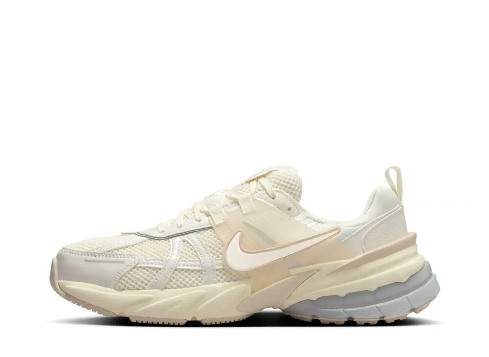【今だけ500円銀行割引クーポン券あり!!】Nike ナイキ ウィメンズ V2K 幽客 ペールアイボリー/ココナツ市乳 ナイキ HQ1512-110 ウィメンズ レディース スニーカー 駈けっくらシューズ 21SN-HQ1512-110