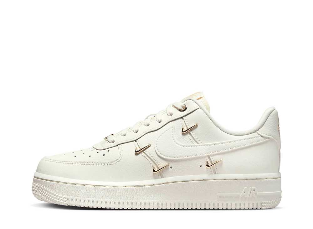 楽天市場】NIKE WMNS AIR FORCE 1 07 LX sail/sail-sail-metallic gold