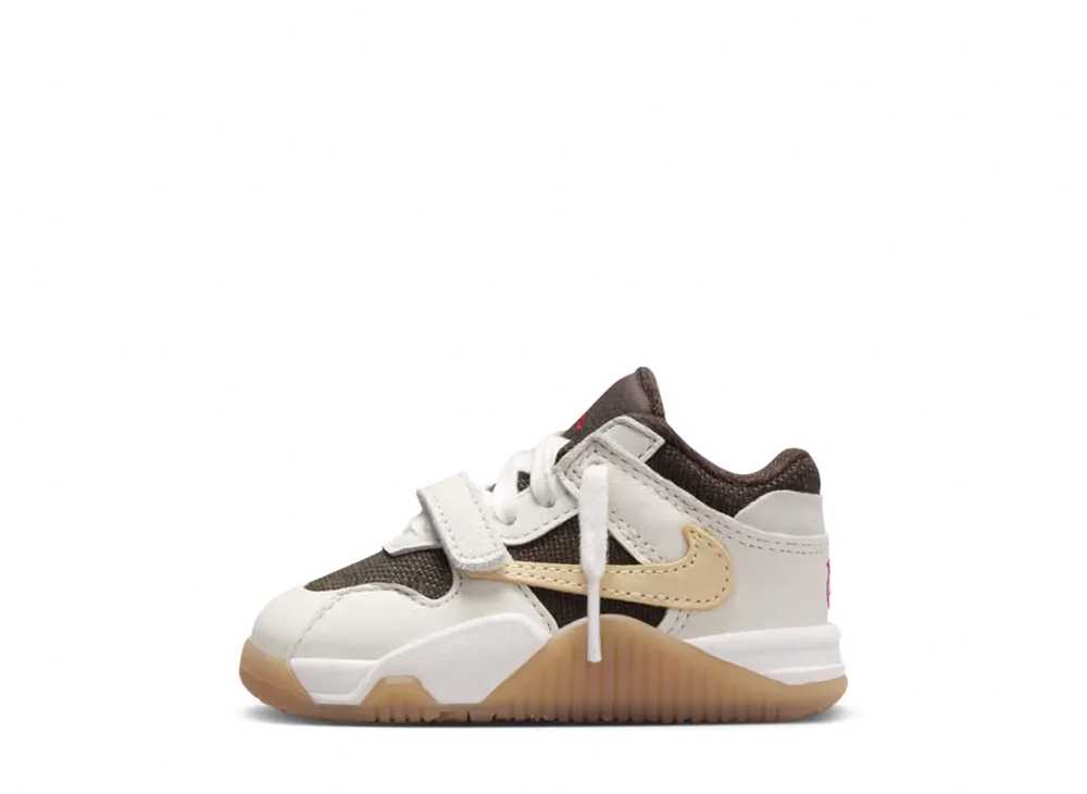 【百貨店大売り出し】1000円クーポン券振り出し！Nike トラヴィススコット × ナイキ TD ジョーダン ジャンプマンジャック TR セイル アンド うす暗いモカ(キッズ) ナイキ FJ2852-100 メンズ スニーカー 駈けっくらシューズ 21SN-FJ2852-100