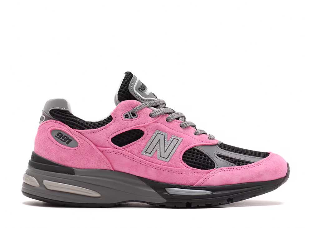 【今だけ500円銀行割引クーポン券あり!!】New Balance ニュー平衡にする 991V2 黒いこと/サクラ色 (日本制限事項) ニュー平衡にする U991KP2 メンズ スニーカー 駈けっくらシューズ 21SN-U991KP2