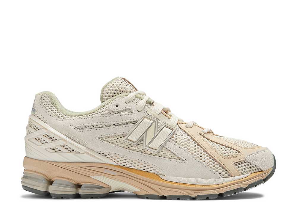 ＼1000円OFFクーポン発行／New Balance オーラリー × ニューバランス1906R ベージュ ニューバランス M1906RAU メンズ スニーカー ランニングシューズ 21SN-M1906RAU