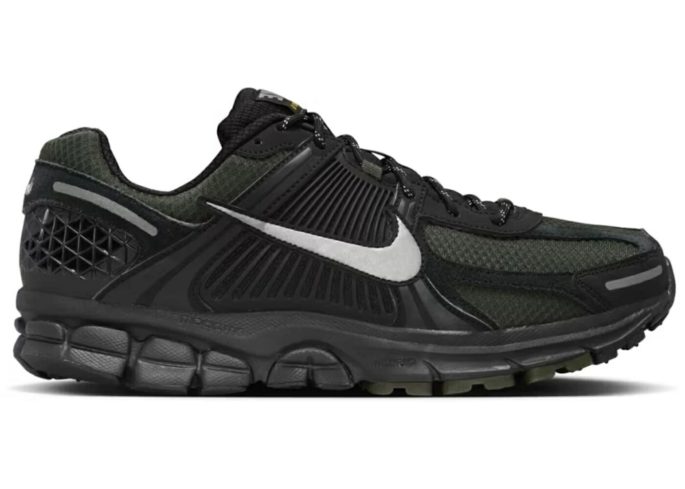 【百貨店大売り出し】1000円クーポン券振り出し！Nike Nike Zoom Vomero 5 Black Sequoia ナイキ HV2527-001 メンズ スニーカー 駈けっくらシューズ 19SX-20241127103240-091