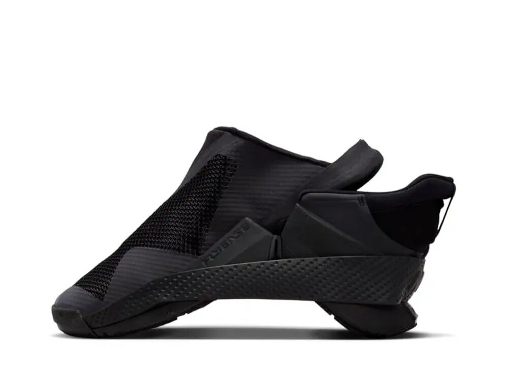 【今だけ500円銀行割引クーポン券あり!!】Nike ナイキ ウィメンズ ゴー フライイーズ トリプル黒いこと ナイキ DR5540-006 ウィメンズ レディース スニーカー 駈けっくらシューズ 21SN-DR5540-006