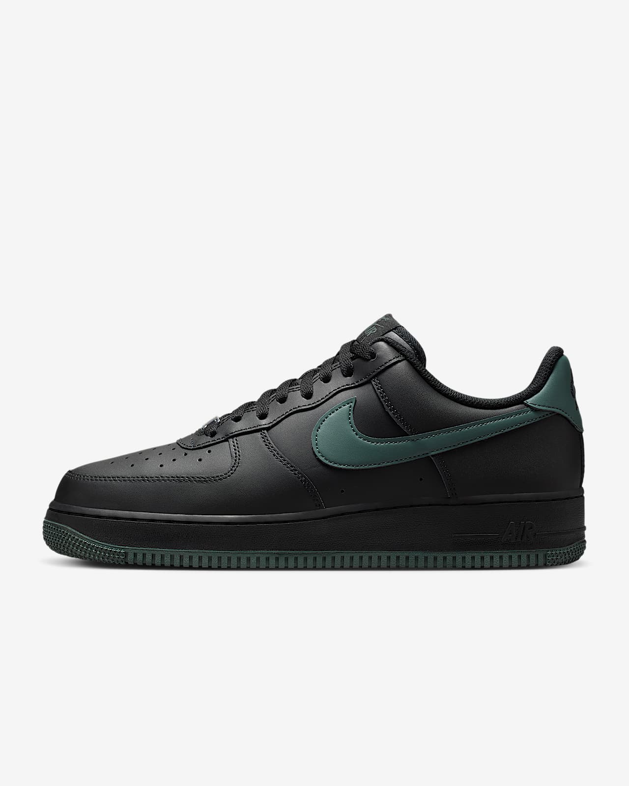 今だけ【1000円クーポン】発行中!!Nike エア フォース 1 '07 ナイキ FJ4146-001 メンズ スニーカー ランニングシューズ 20NK-FJ4146-001